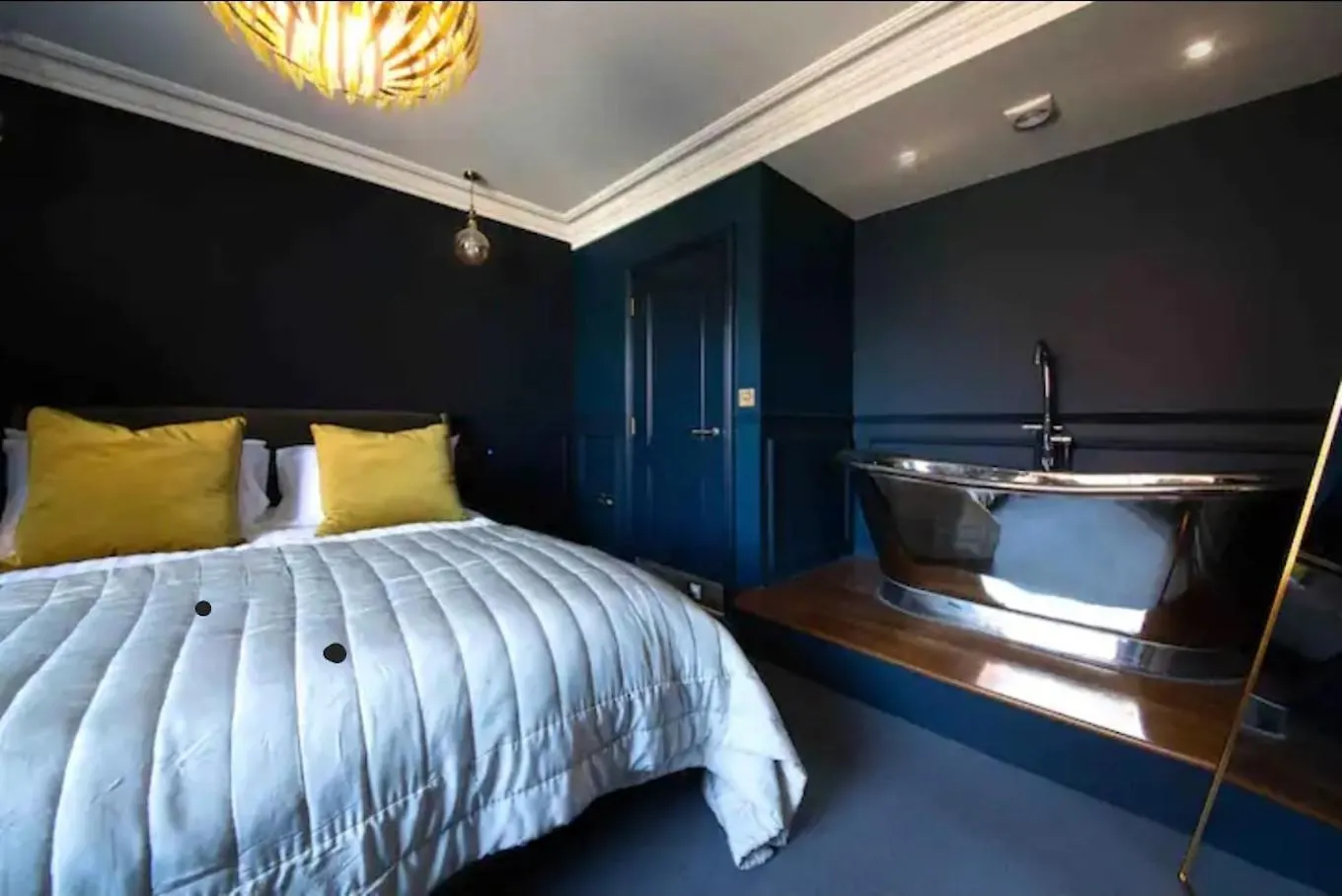 Ideal Location, Perfect Townhouse For Your Getaway Near Brighton Seafront And Pier , Blue House Short Lets